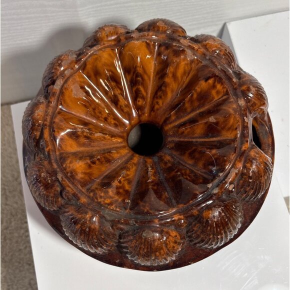 Antique Spittoon Rockingham Glazed Pottery Ceramic With Shell Design Large 8" - Picture 4 of 8